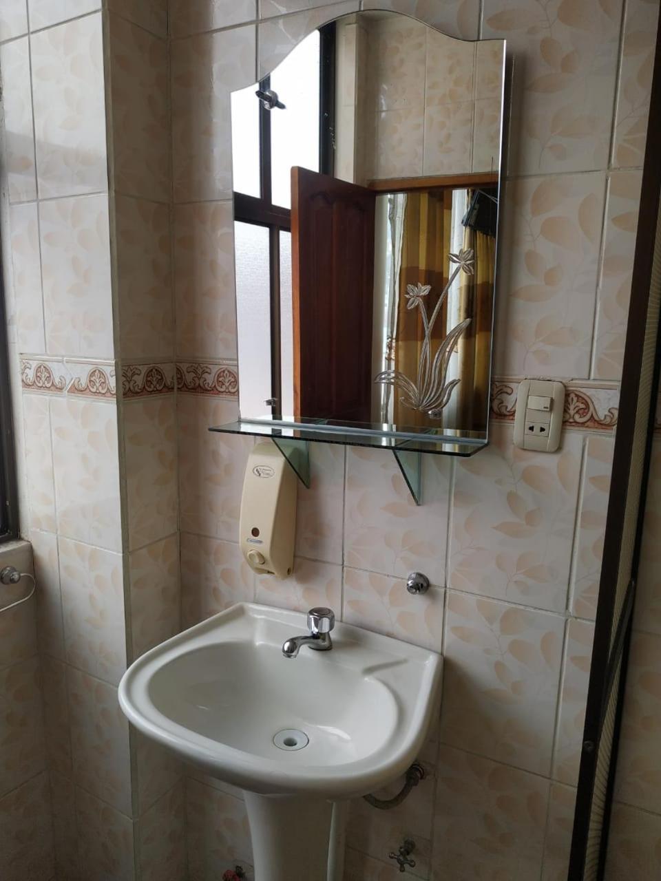 Hostal Terrabella Srl La Paz Eksteriør billede